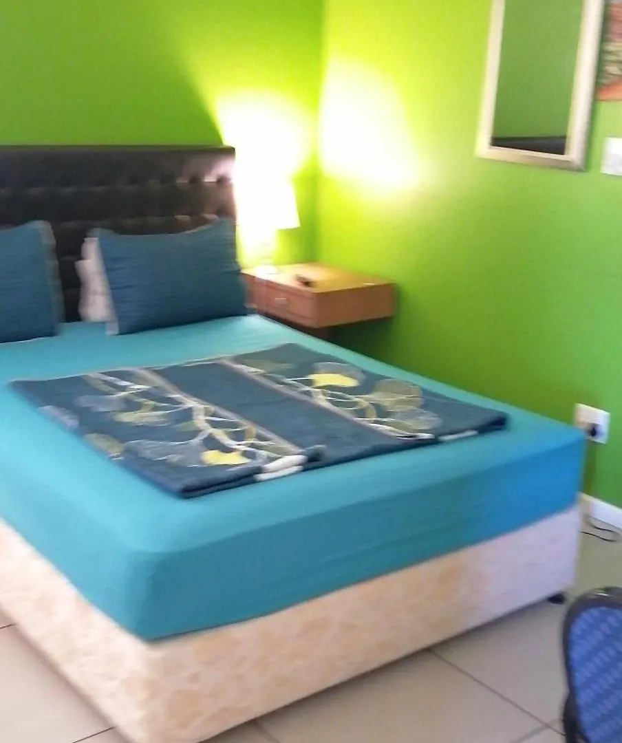 Neo & Ruks Goodwood Guesthouse Cape Town